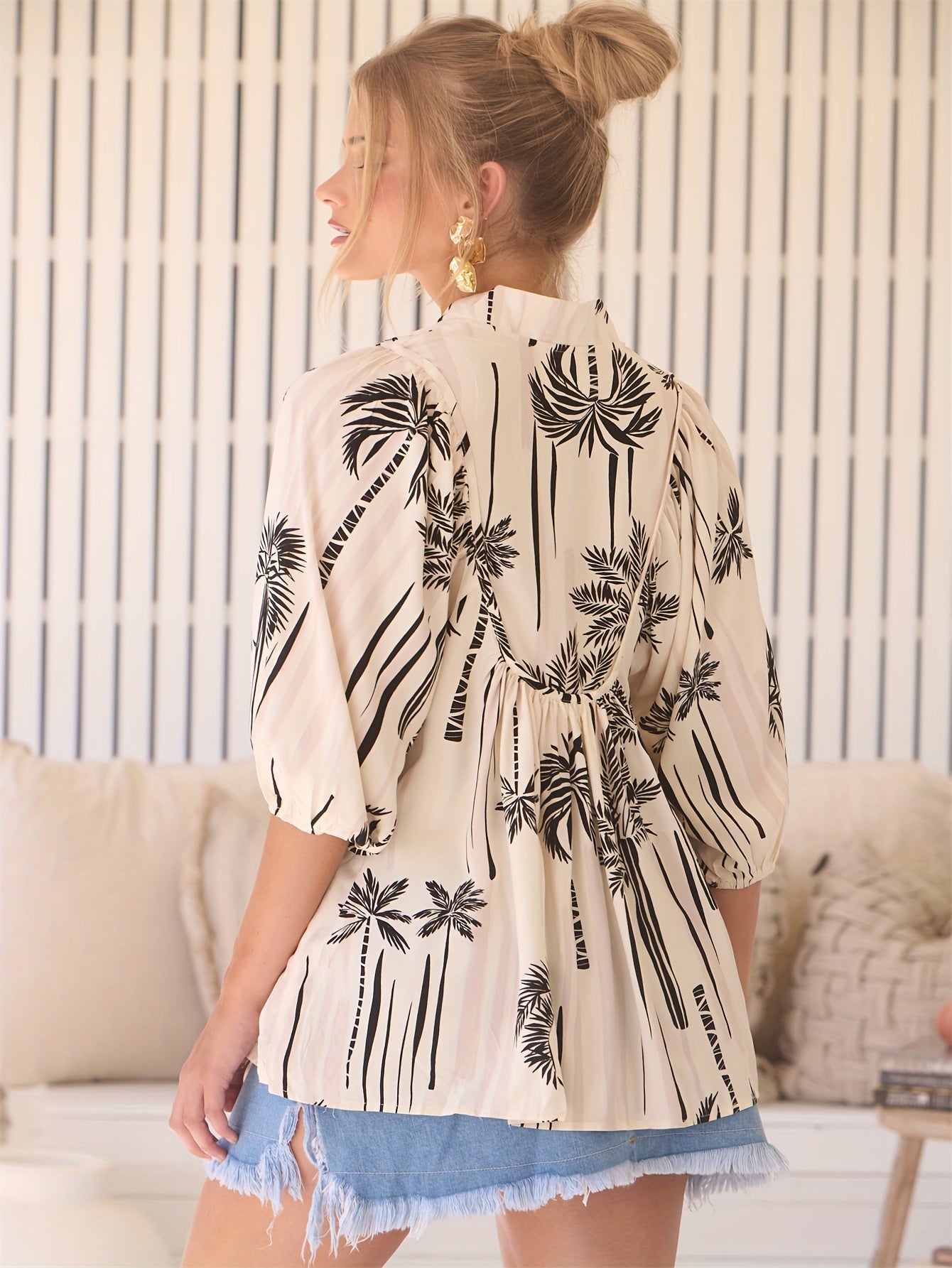 Plus Size Women's Elegant Beach Shirt Slightly Stretch Fabric Random Print Pattern Three-quarter Sleeve Beachwear Tropical Print